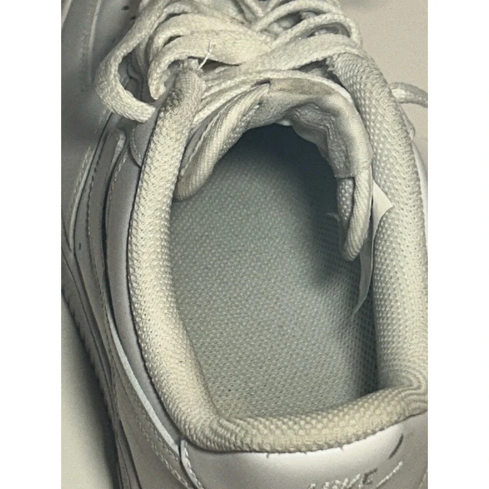 White Nike Air Force 1-Men’s/Womens! Size 8 (LEFT Shoe ONLY!) 🔥